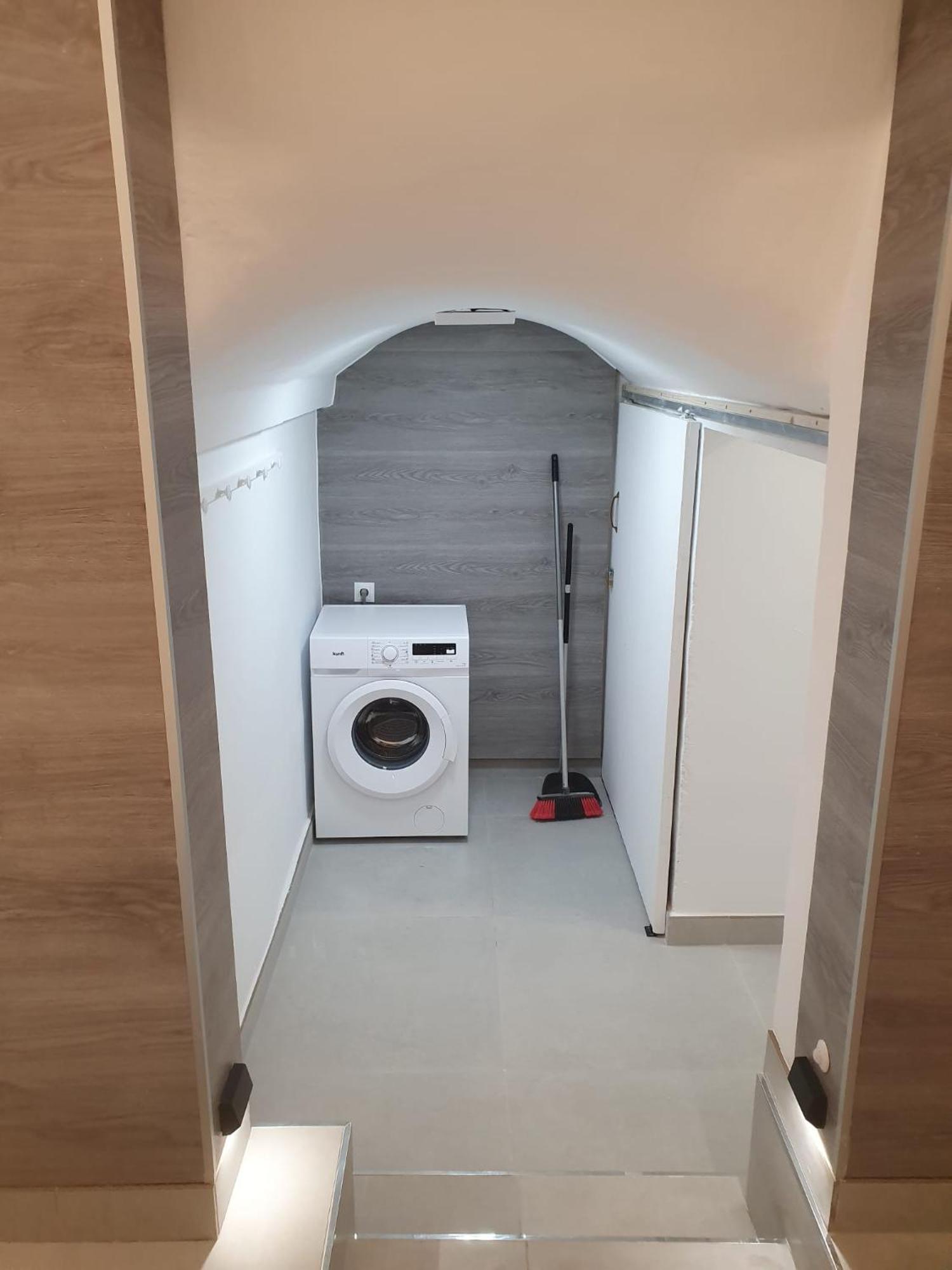 Urbanizacion La Roca, Estudio Torremolinos