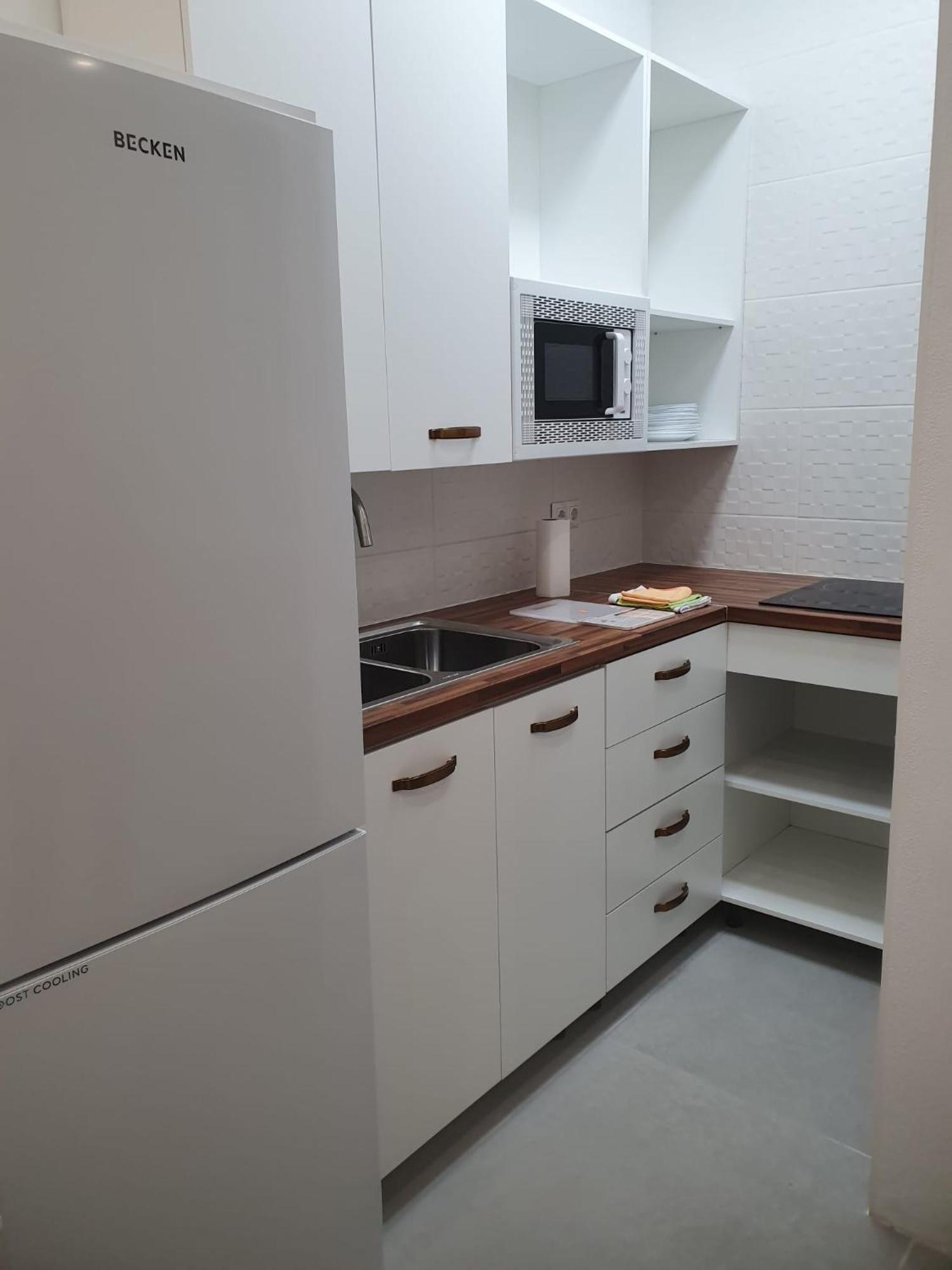 Urbanizacion La Roca, Estudio * Torremolinos
